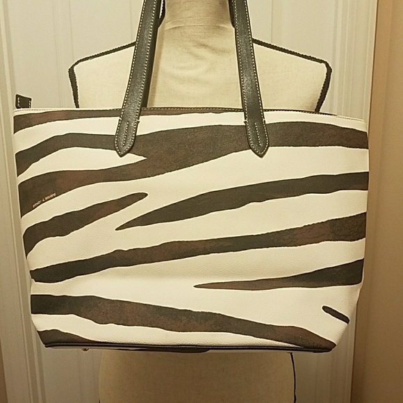 NWOT AUTHENTIC Dooney & Burke Purse - Picture 6 of 7